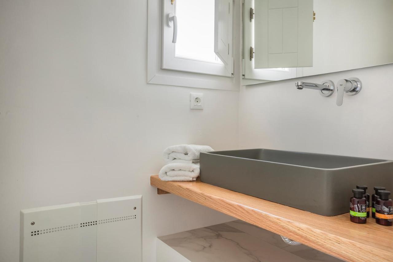 Kostantis Town Suites Mykonos Town エクステリア 写真