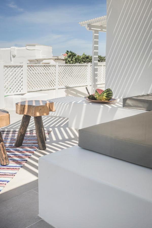Kostantis Town Suites Mykonos Town エクステリア 写真